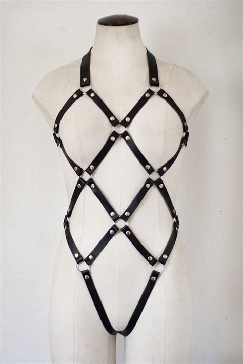 Women’s Body Harness